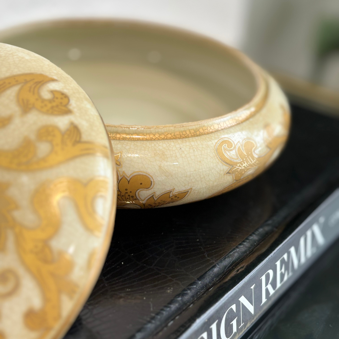 Vintage Gold ceramic trinket box | Jewellery box